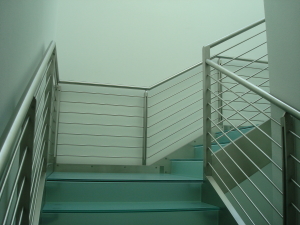 Scala per uffici in - acciaio e vetro TECOS (3)